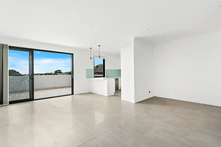 Main view of Homely apartment listing, 2/71 Auburn Street, Wollongong NSW 2500