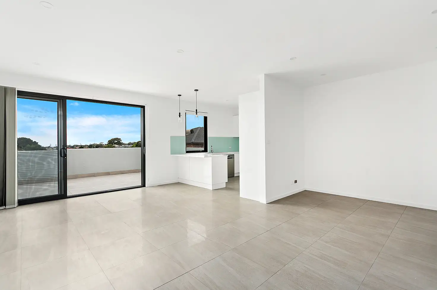 Main view of Homely apartment listing, 2/71 Auburn Street, Wollongong NSW 2500