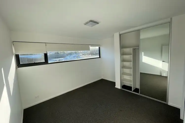 Third view of Homely apartment listing, 2/71 Auburn Street, Wollongong NSW 2500