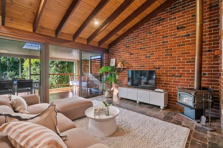 23 Dawn Drive, Moonee Beach NSW 2450