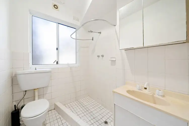 Main view of Homely studio listing, 10/38-40 Stephen Street, Paddington NSW 2021