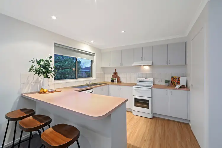 Third view of Homely house listing, 32 Murdoch Avenue, Narre Warren VIC 3805