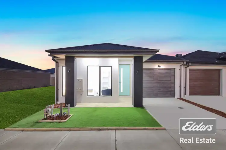 40 Palmdale Crescent, Mambourin VIC 3024