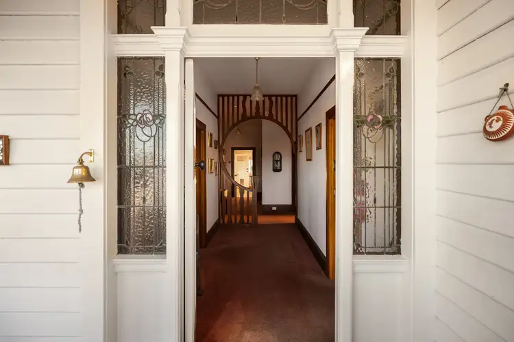 24 West Barrack Street, Deloraine TAS 7304