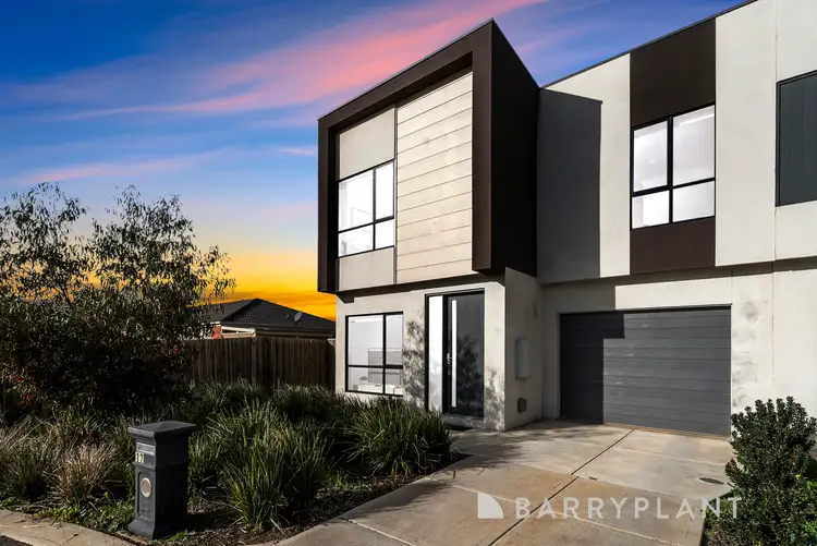 17 Mapstone Court, Melton South VIC 3338