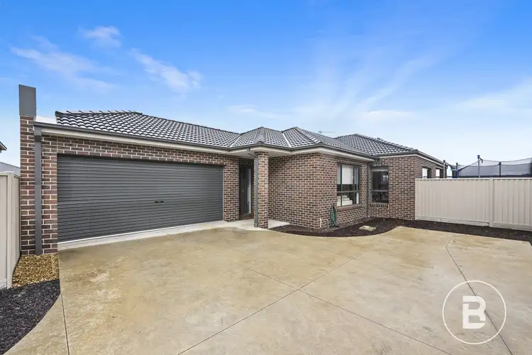 2/14 Rance Road, Delacombe VIC 3356