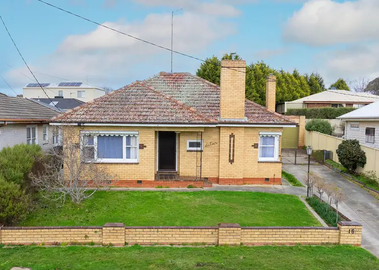 16 Spencer Street, Canadian VIC 3350