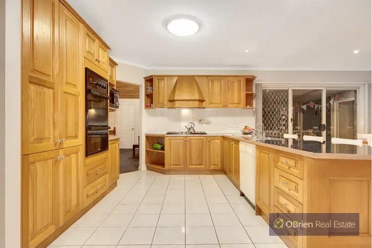 Third view of Homely house listing, 3 Durrant Place, Endeavour Hills VIC 3802