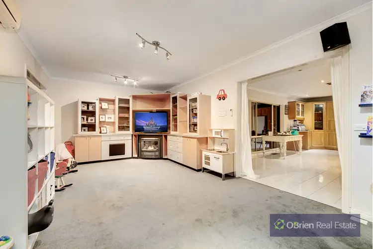 Fifth view of Homely house listing, 3 Durrant Place, Endeavour Hills VIC 3802