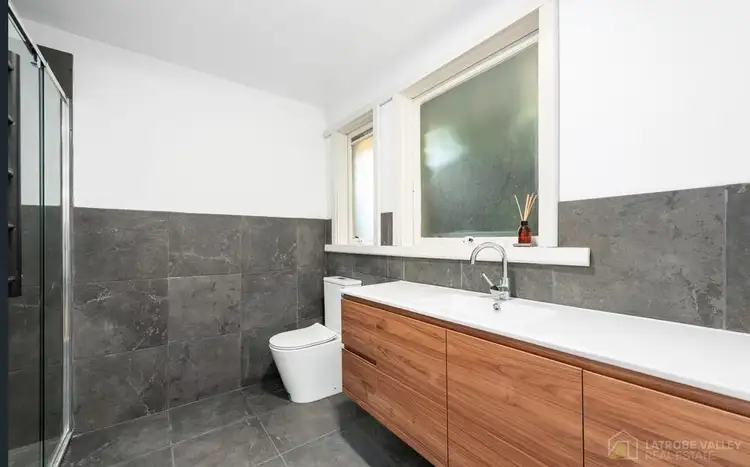 Fifth view of Homely house listing, 9 Parkwood Way, Traralgon VIC 3844