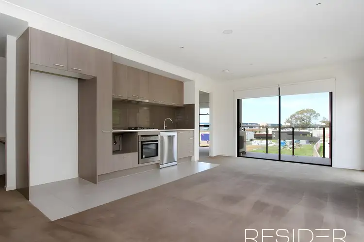 112/40 Bush Boulevard, Mill Park VIC 3082