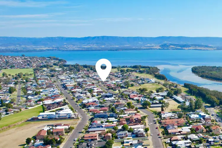 Main view of Homely unit listing, 1/162 Pur Pur Avenue, Lake Illawarra NSW 2528