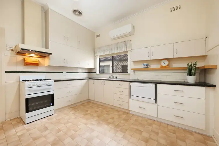 Fifth view of Homely house listing, 51 William Street, Wodonga VIC 3690