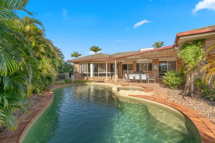 12 Adair Court, Kawungan QLD 4655