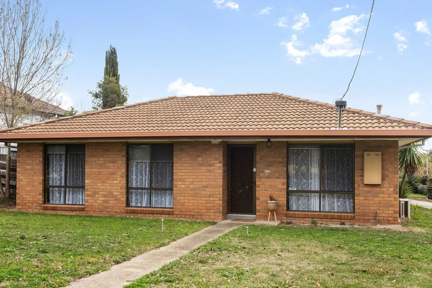 Main view of Homely unit listing, 1/225 St Aidans Road, Strathdale VIC 3550