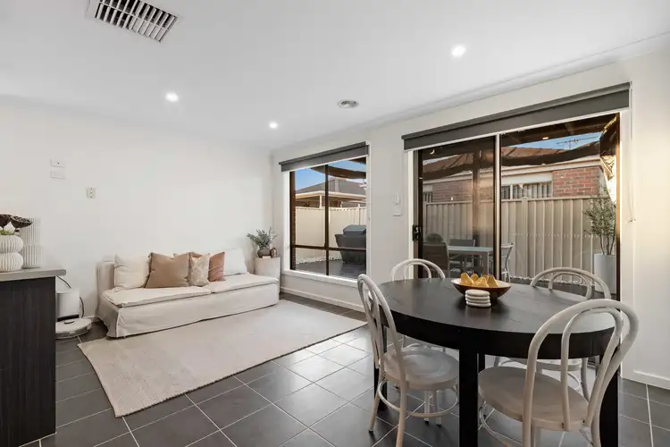 Fifth view of Homely house listing, 7 Richie Circuit, Hillside VIC 3037