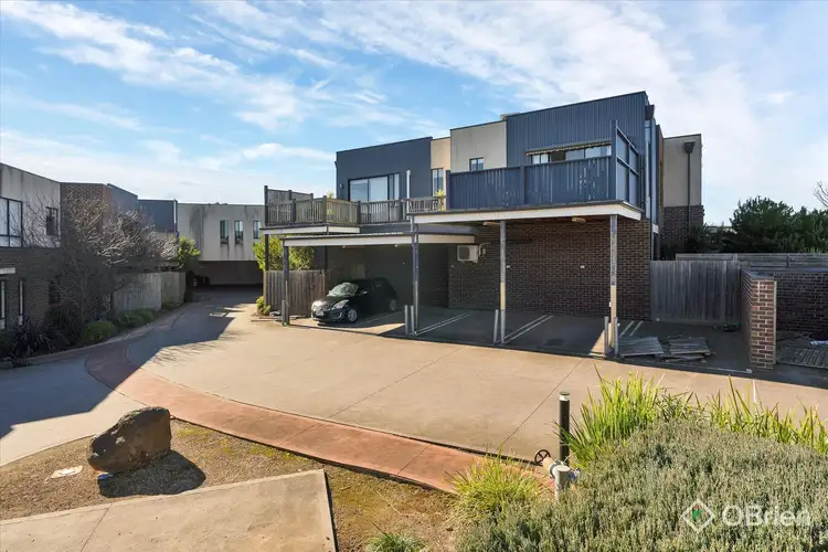 32/9 Petrea Place, Harkness VIC 3337