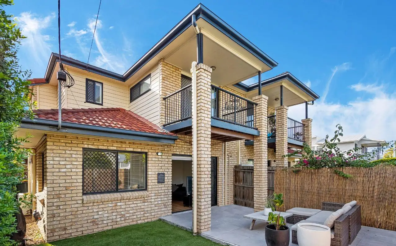 Main view of Homely townhouse listing, 2/32 Adelaide Street, Carina QLD 4152