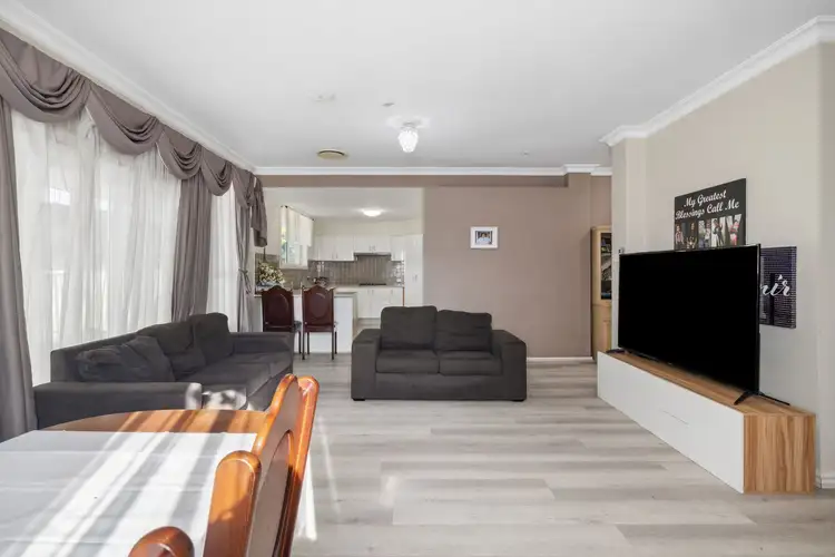 Fourth view of Homely house listing, 10 Quaama Close, Prestons NSW 2170