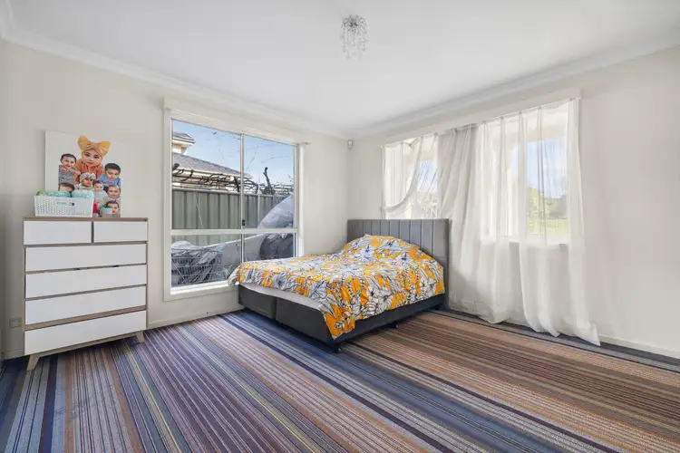 Fifth view of Homely house listing, 10 Quaama Close, Prestons NSW 2170