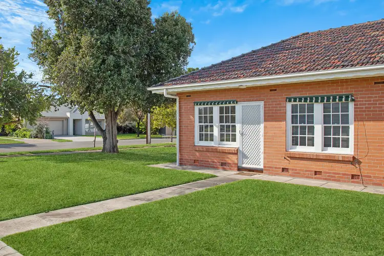1/10 Golflands Terrace, Glenelg North SA 5045