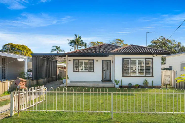 11 Crown Road, Umina Beach NSW 2257