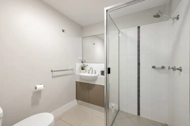 Sixth view of Homely unit listing, 102/331-337 Lake Street, Cairns North QLD 4870