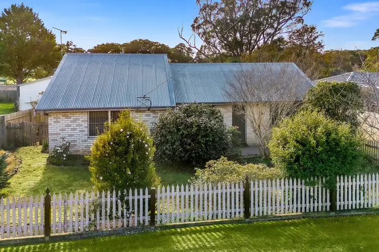 12 Bong Bong Road, Mittagong NSW 2575