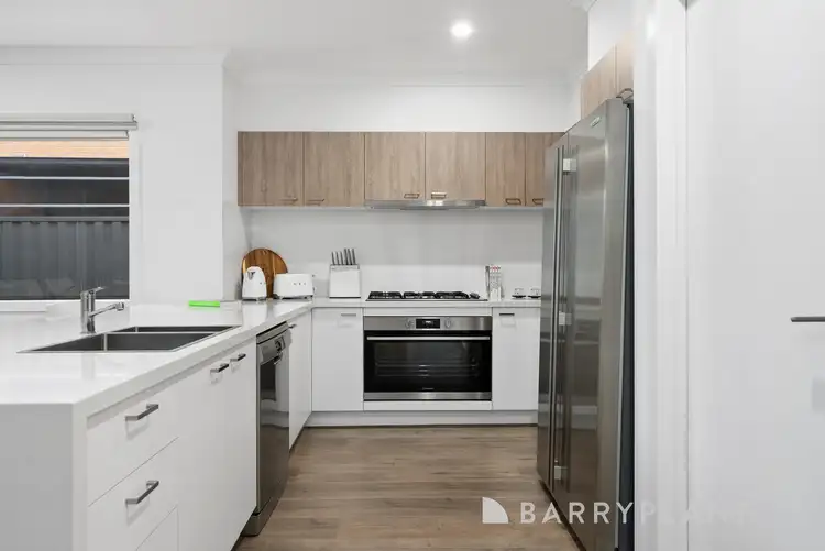 Fifth view of Homely house listing, 15 Crawley Street, Strathtulloh VIC 3338