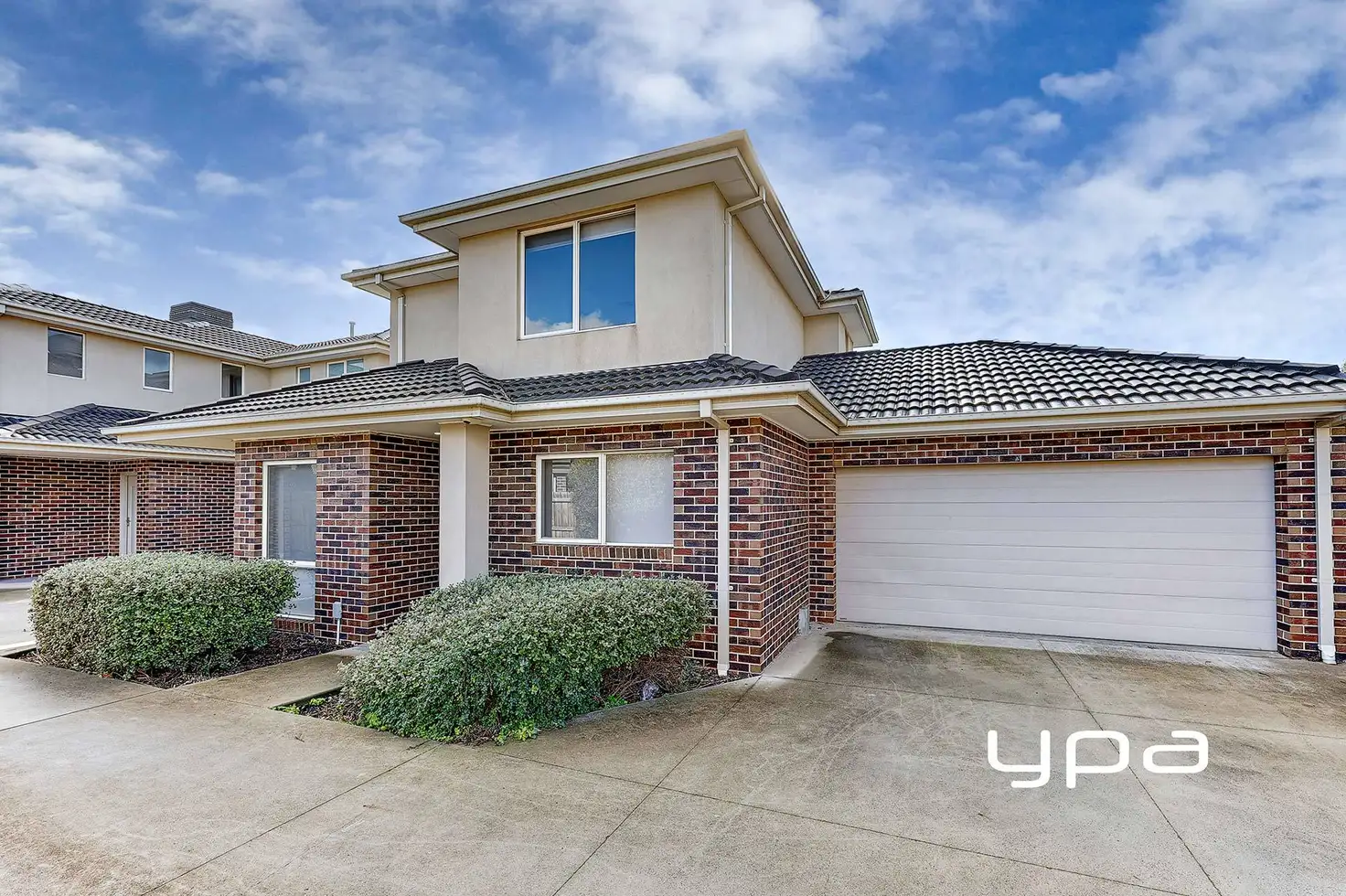 Main view of Homely townhouse listing, 2/5 Stratheden Court, Sydenham VIC 3037