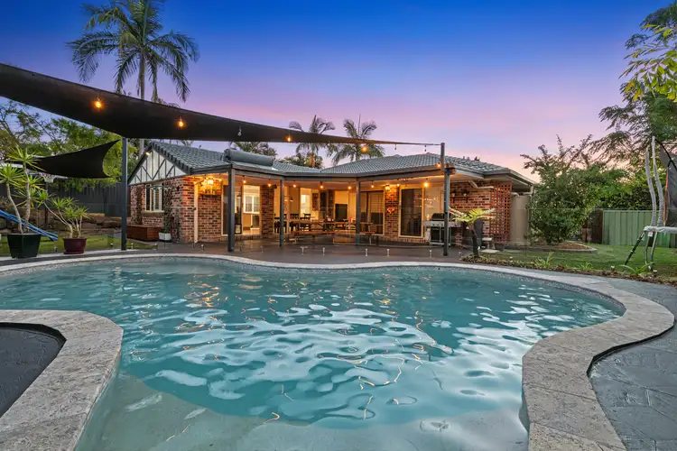 2 Edgeworth Place, Helensvale QLD 4212
