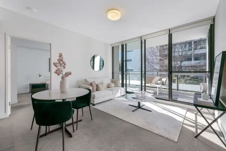 305/14H Mentmore Avenue