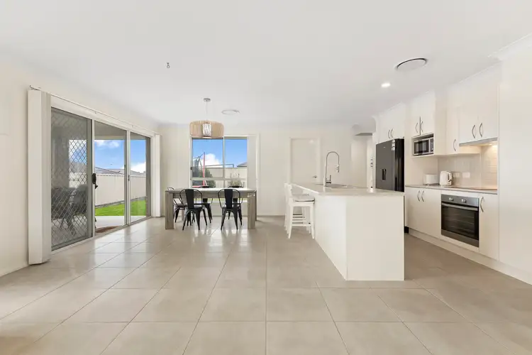 Sixth view of Homely house listing, 17 Portabello Crescent, Thornton NSW 2322