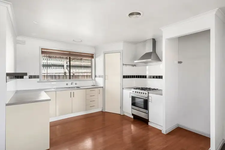 Second view of Homely unit listing, 3/2 Fassifern Court, Hamlyn Heights VIC 3215