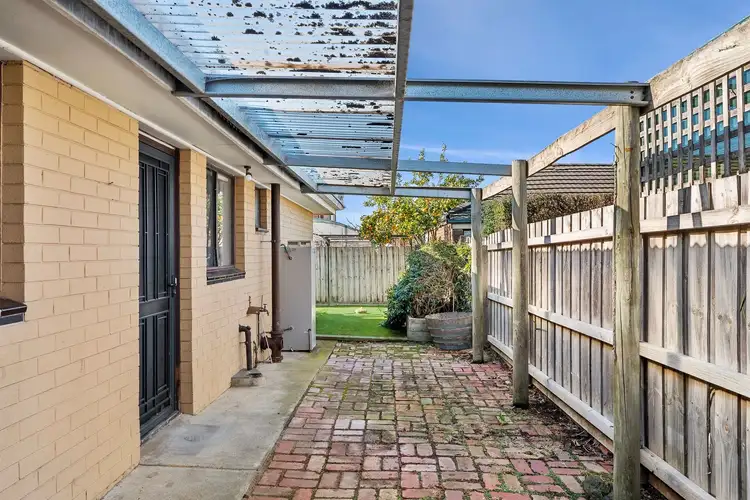 Sixth view of Homely unit listing, 3/2 Fassifern Court, Hamlyn Heights VIC 3215