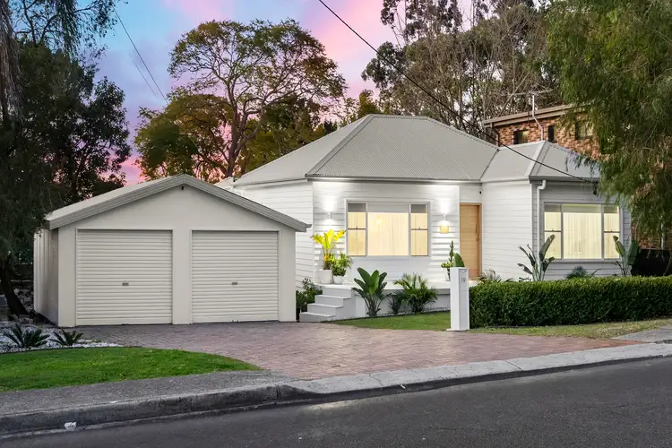 19 Laurina Avenue, Yarrawarrah NSW 2233