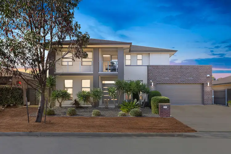 4 Phyllis Frost Street, Forde ACT 2914