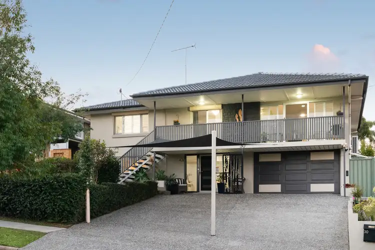 30 Tandanya Street, Mansfield QLD 4122