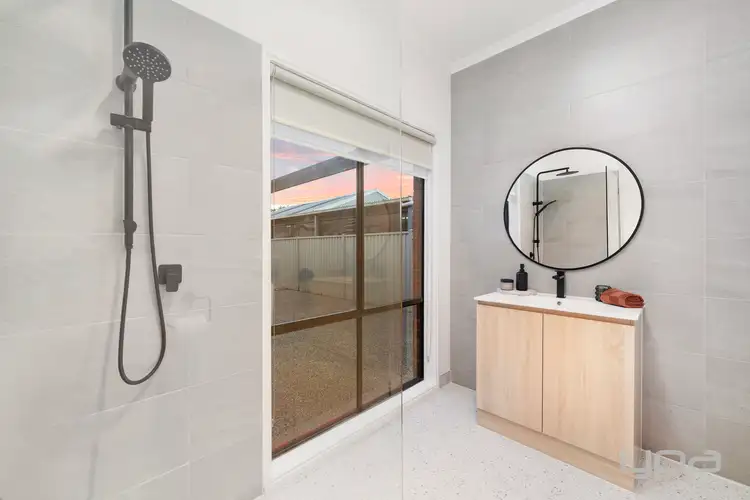 Fourth view of Homely house listing, 6 Daintree Retreat, Caroline Springs VIC 3023