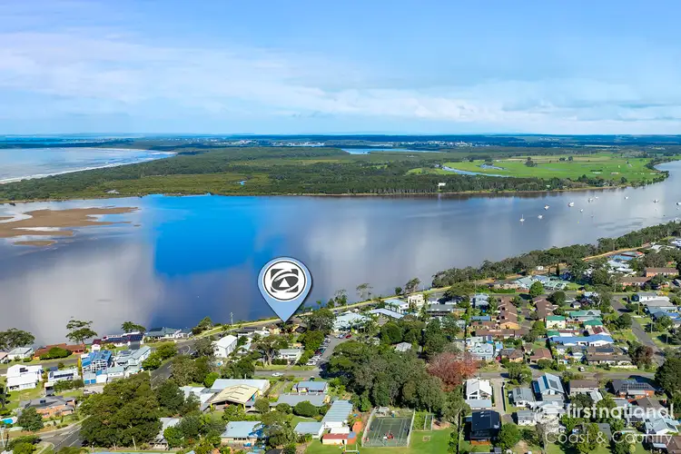 57 River Road, Shoalhaven Heads NSW 2535
