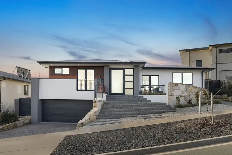 17 Clancy McKenna Crescent, Bonner ACT 2914