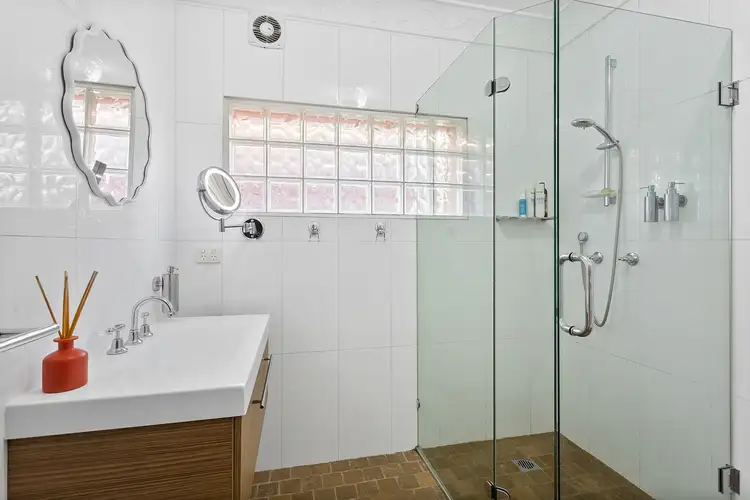 Fifth view of Homely apartment listing, 2/68 Corrimal Street, Wollongong NSW 2500