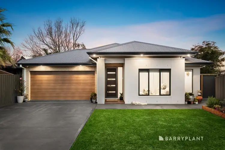 45 Madigan Crescent, Mill Park VIC 3082