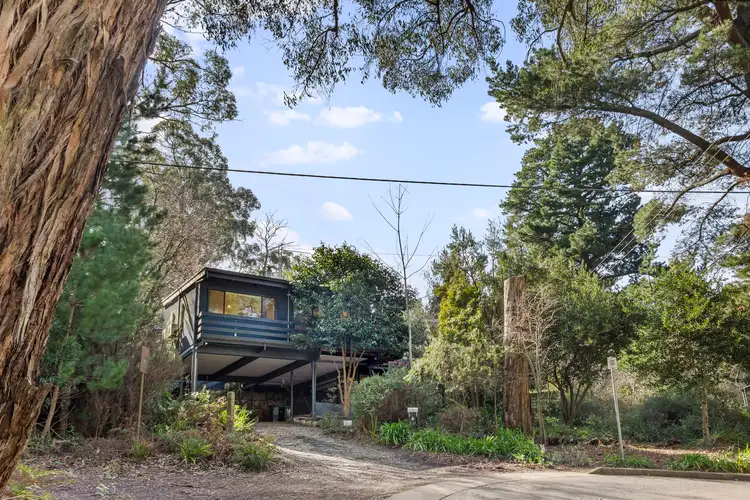1 Salmon Avenue, Crafers SA 5152
