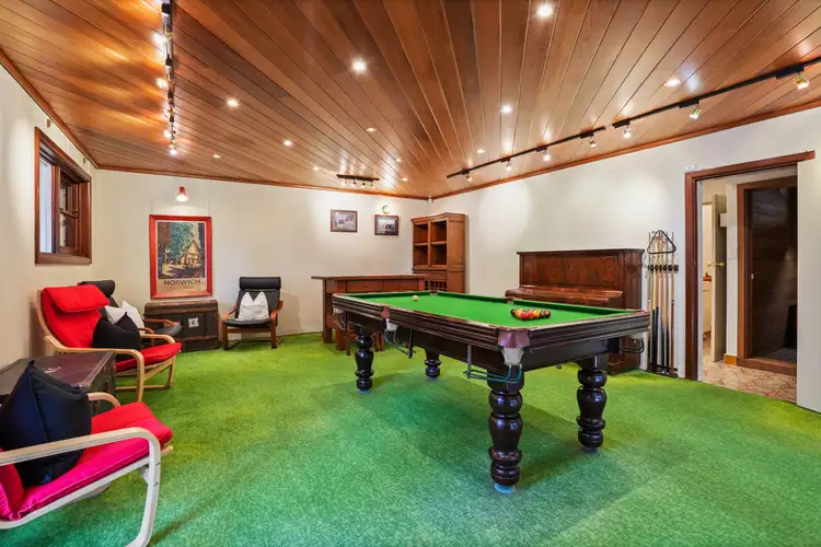 5 Cocos Avenue