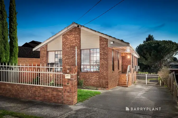 3 Dorrington Court, Mill Park VIC 3082