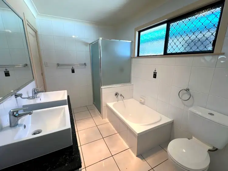Sixth view of Homely unit listing, 1/124 Edward Street, Dalby QLD 4405