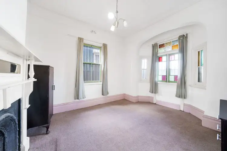 207 New Canterbury Road