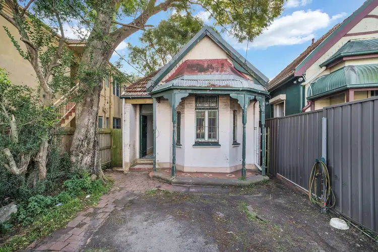 207 New Canterbury Road, Lewisham NSW 2049