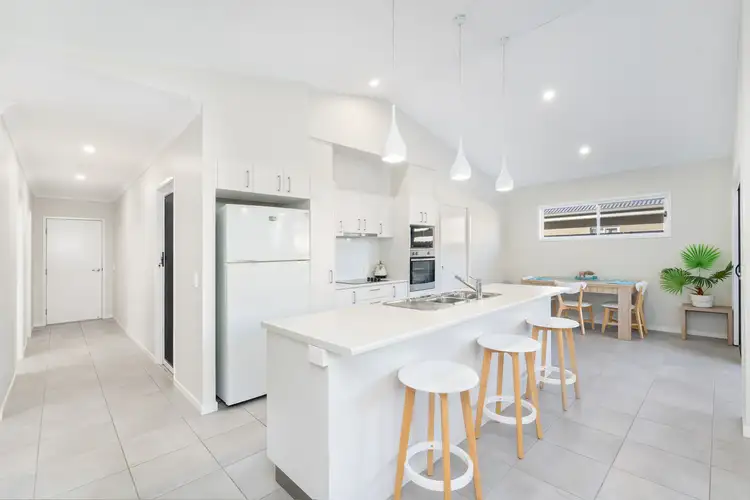 31/2-20 Island View Drive, Urangan QLD 4655